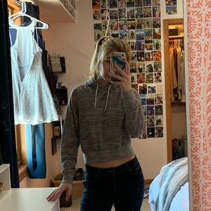 Long sleeve hoodie crop top